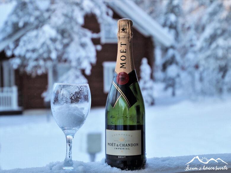 Skąd naprawdę pochodzi szampan i dlaczego nie każde wino musujące może się tak nazywać?